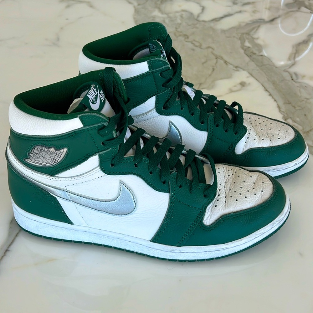 Nike Men's Green and White High-Top Sneakers